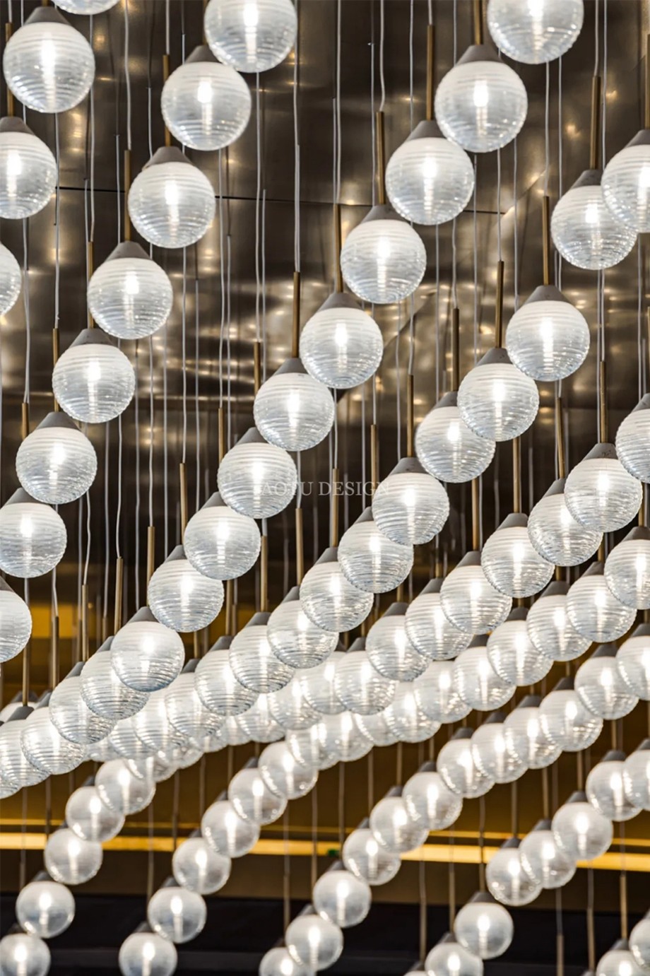 鄭州中原印象售樓部燈具裝修設(shè)計實景圖 鄭州中原印象售樓部燈具裝修設(shè)計實景圖