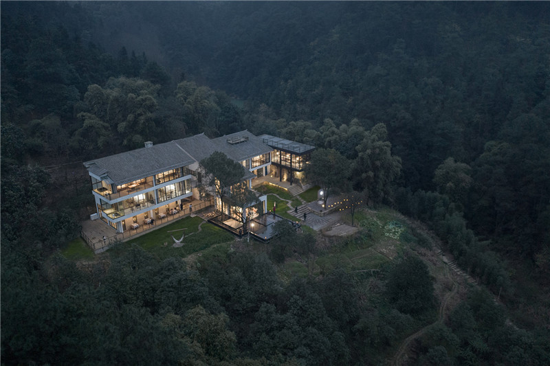 民宿建筑設(shè)計-老房藝術(shù)改造   虎峰山寺下山隱民宿設(shè)計案例