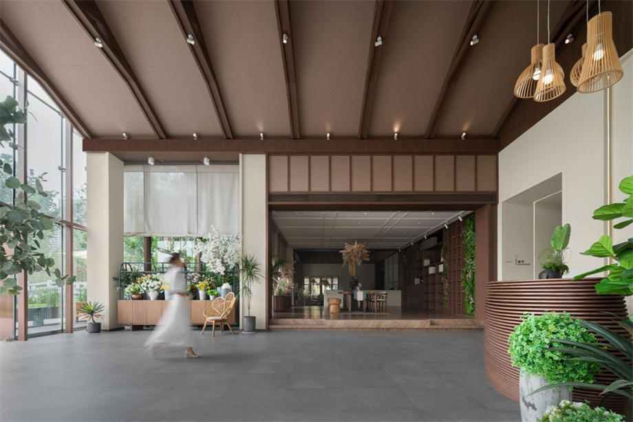 凹凸民宿酒店設(shè)計(jì)公司