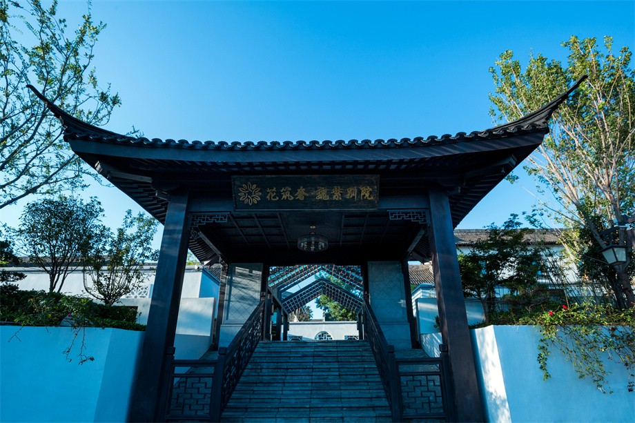 凹凸民宿酒店設(shè)計(jì)公司 凹凸民宿酒店設(shè)計(jì)公司