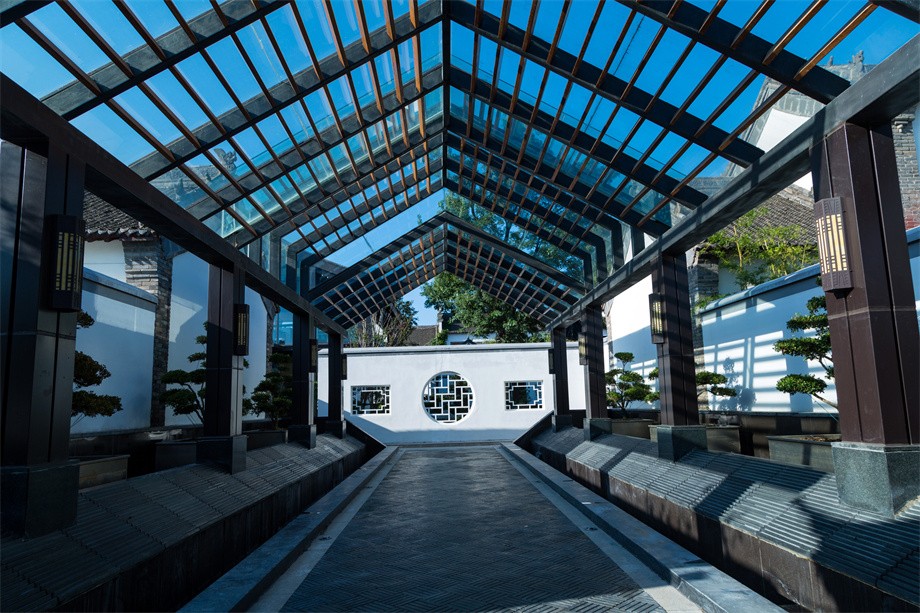 凹凸民宿酒店設(shè)計(jì)公司 凹凸民宿酒店設(shè)計(jì)公司